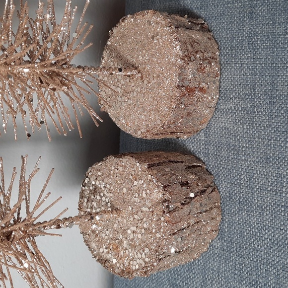 Bottle Brush Style Christmas Winter Tree Wood Base Mantle Tabletop Glitter Chic - Picture 3 of 5